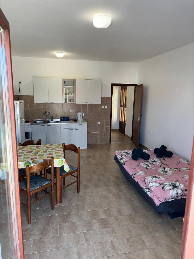 Apartmani Marko Novalja Luaran gambar