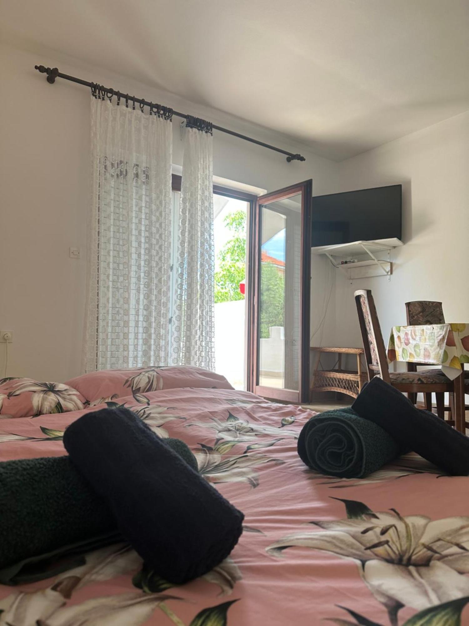 Apartmani Marko Novalja Luaran gambar