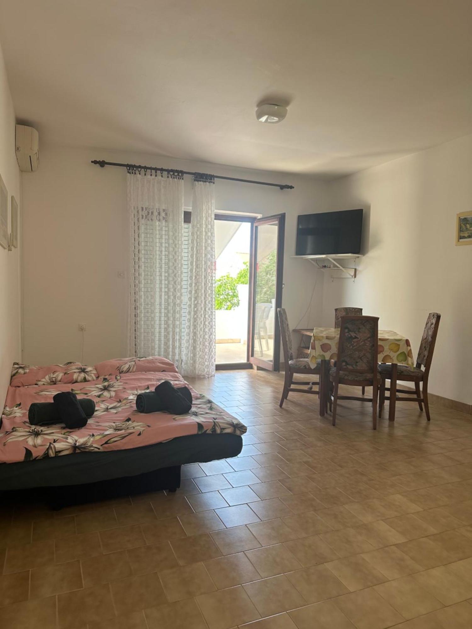 Apartmani Marko Novalja Luaran gambar